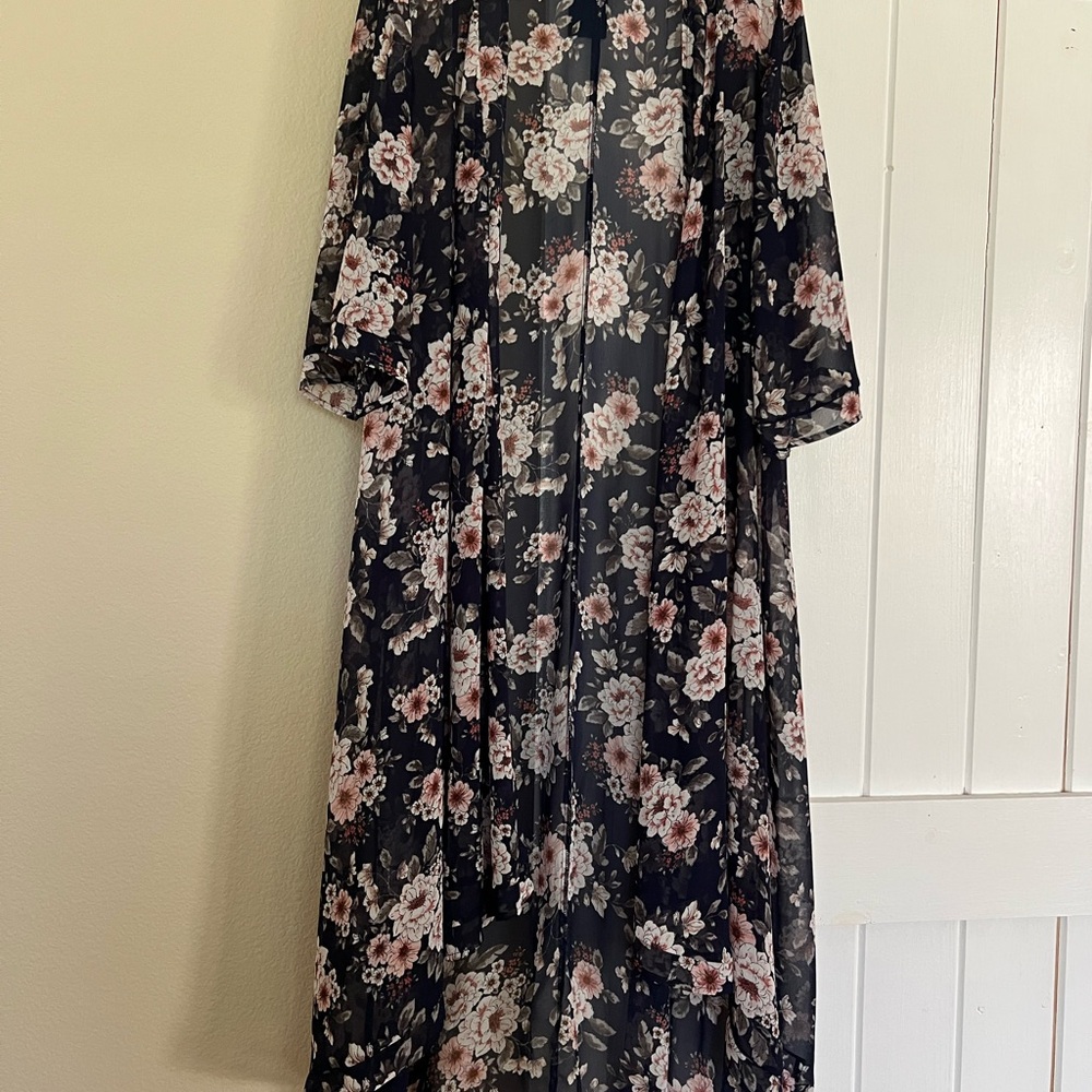 Torrid Black Floral Sheer Kimono
